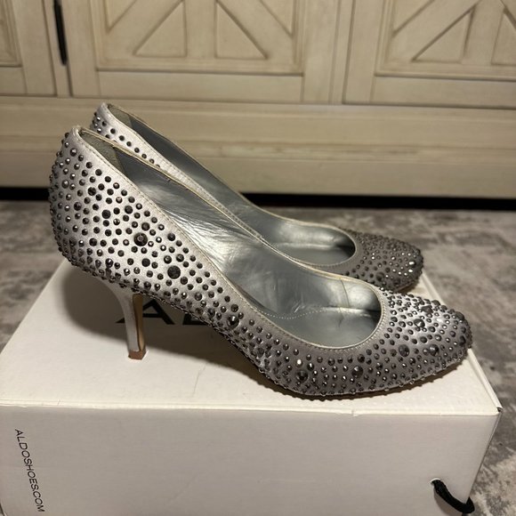ALDO Silver Studded Kitten Heels (Size 8) - Picture 2 of 7